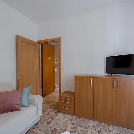 Apartment Sweet Galilei X 2 {a Short Walk From The Center}